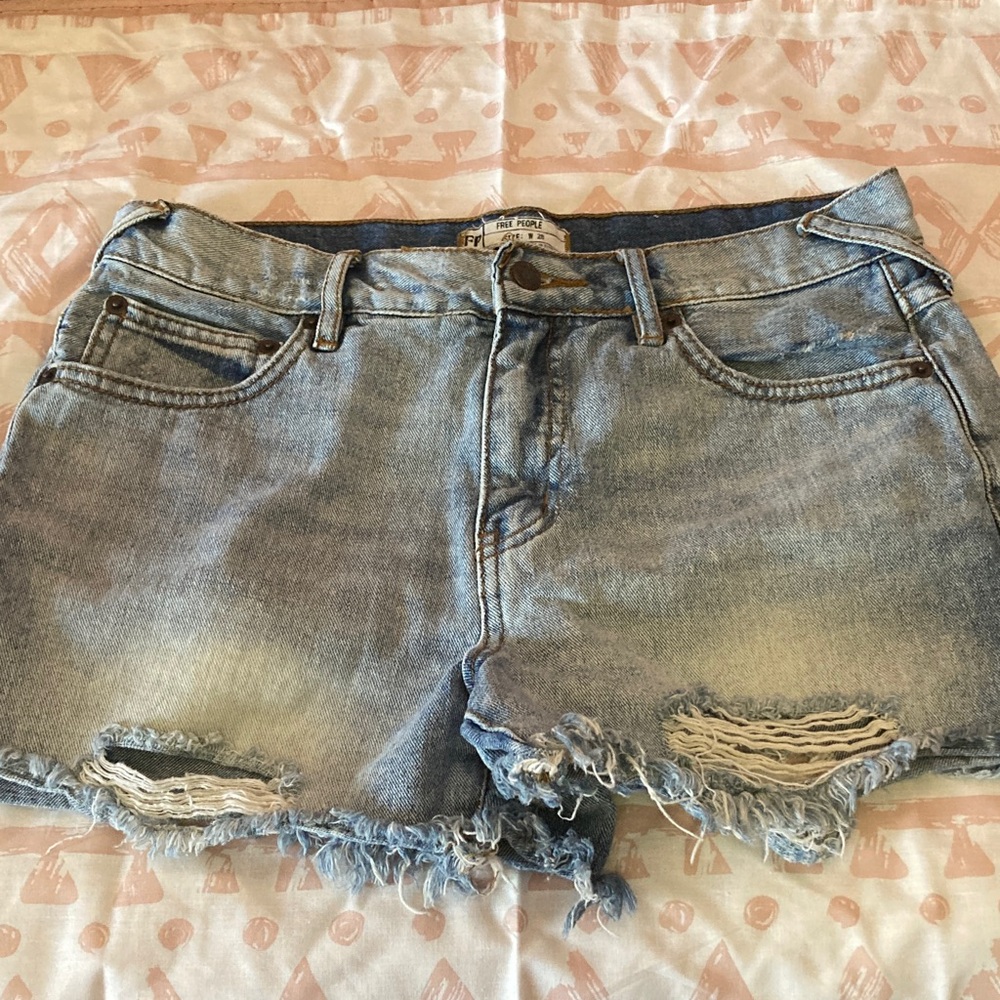 Free People NWOT Distressed Jean Shorts